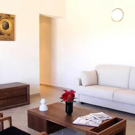 Porto-vecchio Sleeps 4 Pool Air Con Wifi * Porto Vecchio